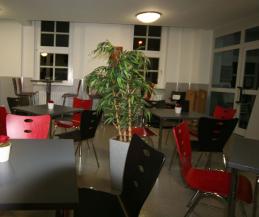 kantine_kantinenstuehle_(614).jpg