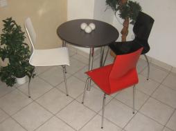 stuhl_stuehle_vierfußstuhl_vierfußstuehle_chrom_gestell_alle_farben_rot_weiß_schwarz_1.jpg