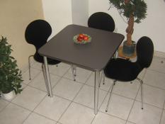 dreier_gruppe_schwarz_stuhl_stuehle_vierfu�stuhl_vierfu�stuehle_chrom_gestell_alle_farben_3.jpg