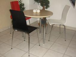 stuhl_stuehle_vierfußstuhl_vierfußstuehle_chrom_gestell_alle_farben_rot_schwarz_weiß_1.jpg