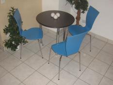 dreier_gruppe_blau_stuhl_stuehle_vierfu�stuhl_vierfu�stuehle_chrom_gestell_alle_farben_1.jpg
