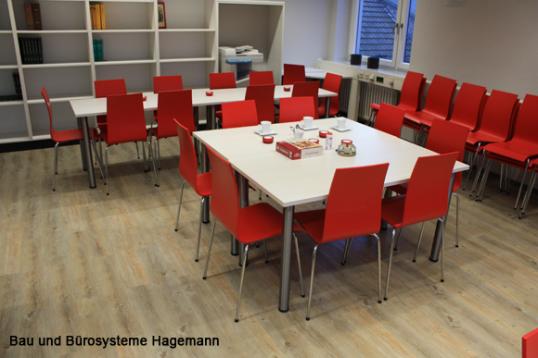 schulkantinen_schulen_stuehle_(10).jpg