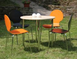 stuhl_vierfußstuehle_chrom_gestell_alle_farben_tisch_schwarz_orange_1.jpg