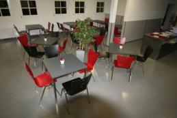kantine_kantinenstuehle_(602).jpg