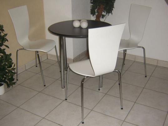 dreier_gruppe_wei�_stuhl_stuehle_vierfu�stuhl_vierfu�stuehle_chrom_gestell_alle_farben_6.jpg