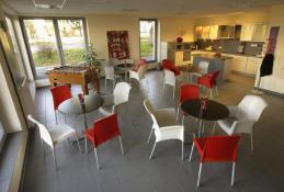 kantine_kantinenstuehle_(219).jpg